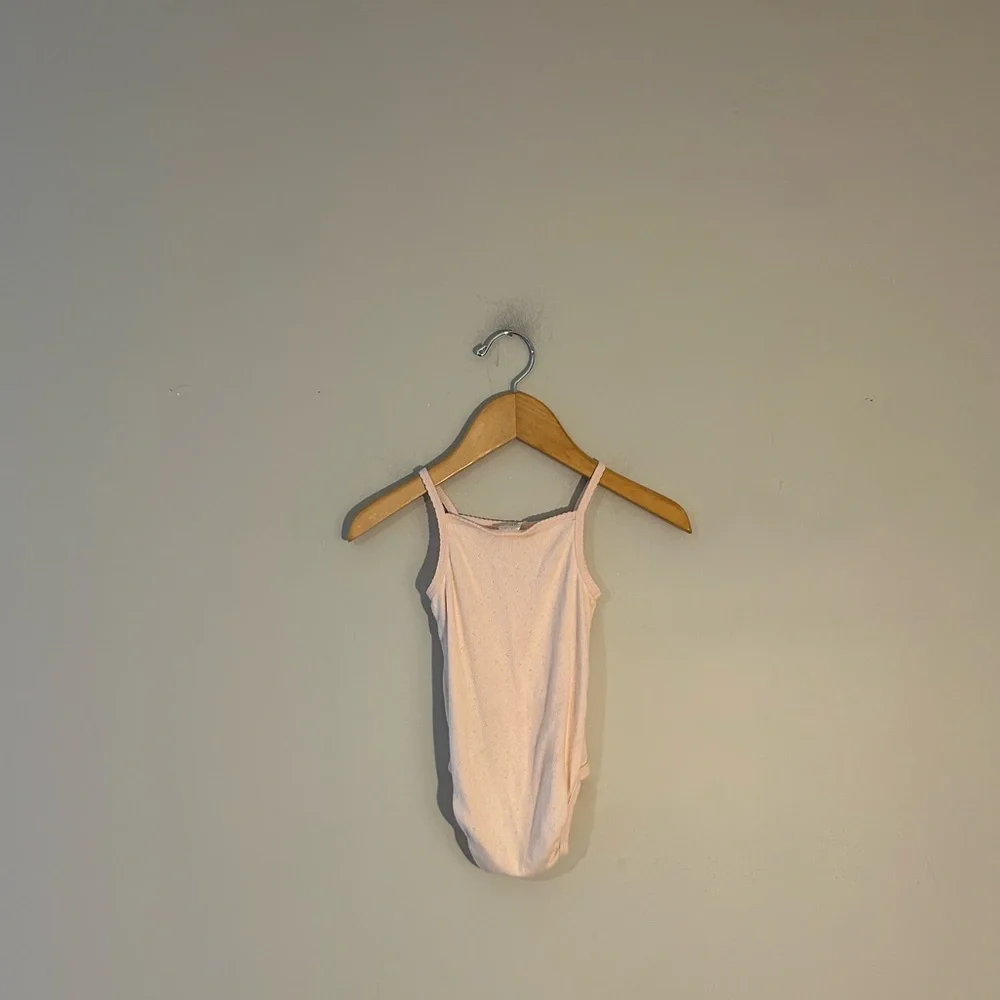 $12 ADD ON H&M Jamie Kay pink pointelle 6-9M Zara‎ top shirt